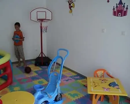 דירה Koevi צרבו